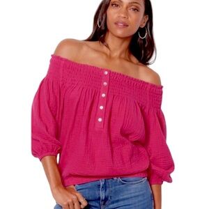 NEW Evereve Roan + Ryan Kamryn Gauze Off Shoulder Top Fuchsia Sz S NWT